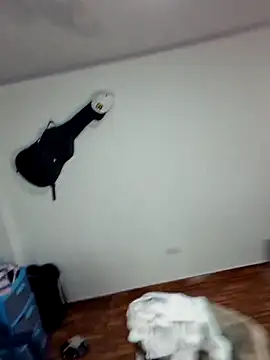 Snapshot of Selket11 chatting on 10-19-25, 02:07 Selket11 online show from 10-19-25, 02:07