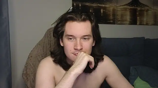 MoreRealAlex online show from 04-29-26, 05:33