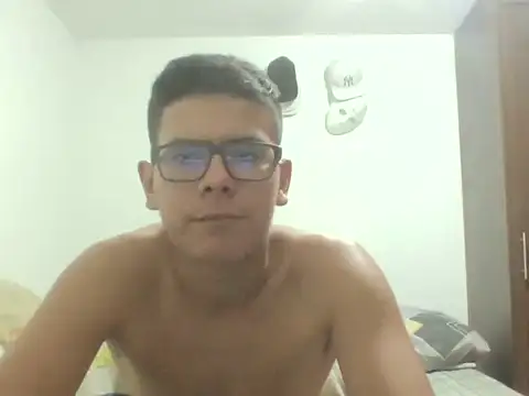 Snapshot of el_sevillista29 chatting on 06-30-26, 04:02 el sevillista29 online show from 06-30-26, 04:02