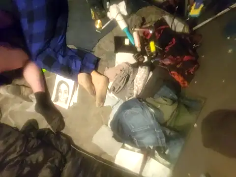 Snapshot of robeaulieu02 chatting on 09-11-25, 03:50 robeaulieu02 online show from 09-11-25, 03:50