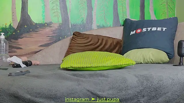 Snapshot of Pinkypupa-Love chatting on 01-08-25, 01:21 Pinkypupa-Love online show from 01-08-25, 01:21