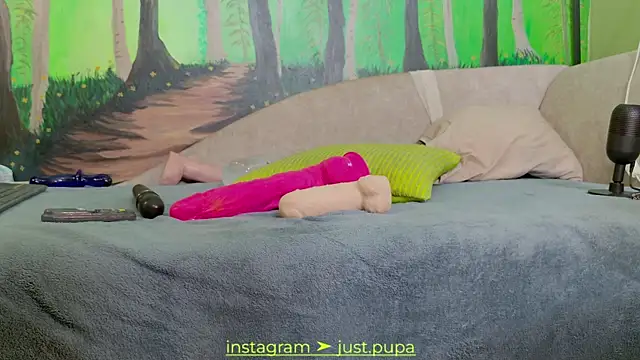 Snapshot of Pinkypupa-Love chatting on 02-12-25, 10:37 Pinkypupa-Love online show from 02-12-25, 10:37