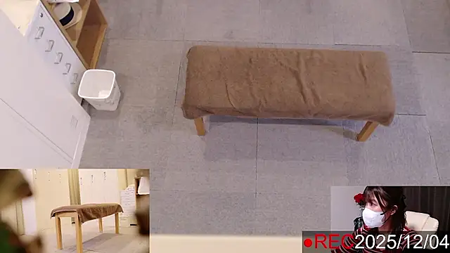 Snapshot of ManaMi-maru chatting on 12-04-25, 01:20 ManaMi-maru online show from 12-04-25, 01:20