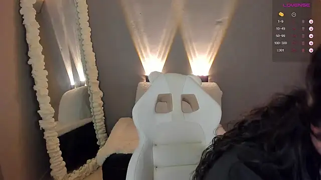 amber curly online show from 12-03-24, 08:06