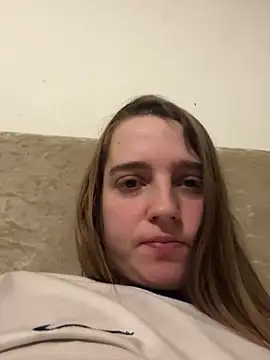 Snapshot of EvieRoseex chatting on 03-07-25, 10:32 EvieRoseex online show from 03-07-25, 10:32