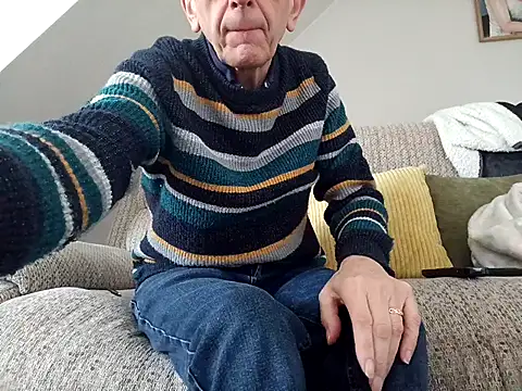 mr english50 online show from 04-18-26, 09:13