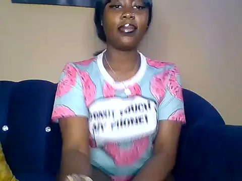 Lyiaspark online show from 02-16-25, 05:48