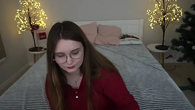 MagicPeachh  online show from 12-17-24, 01:49