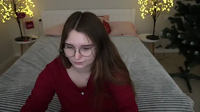 MagicPeachh  online show from 12-20-24, 08:23