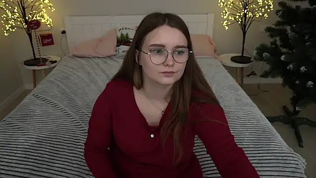 MagicPeachh  online show from 12-23-24, 07:28