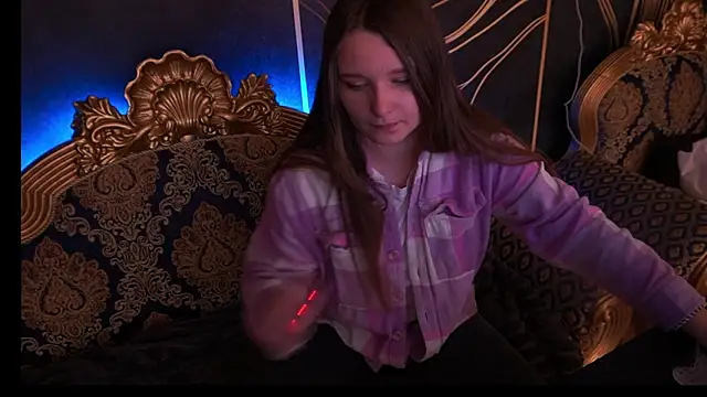 MagicPeachh  online show from 02-02-26, 01:43