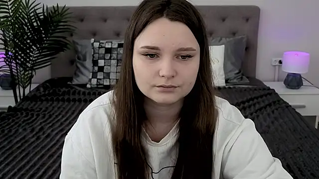 MagicPeachh  online show from 03-16-26, 07:23