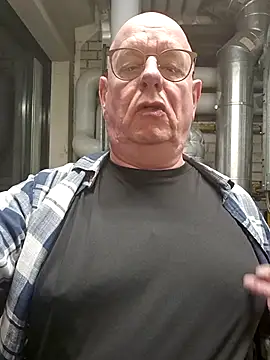 Snapshot of andrejoyfull64 chatting on 02-09-26, 12:20 andrejoyfull64 online show from 02-09-26, 12:20