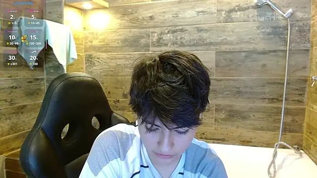 Snapshot of Bryce_Evans chatting on 03-04-26, 03:40 Bryce Evans online show from 03-04-26, 03:40