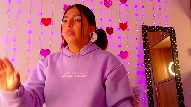 im anna  online show from 02-21-26, 09:38