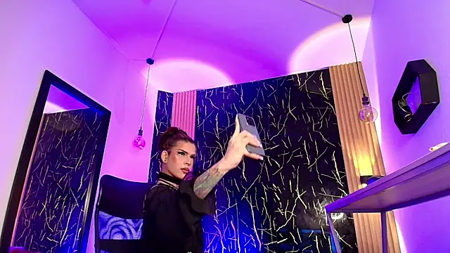 Bella salvatore online show from 02-06-26, 09:07