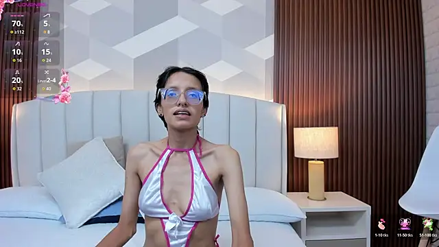 Snapshot of Marge_lasander chatting on 10-26-25, 01:55 Marge lasander online show from 10-26-25, 01:55