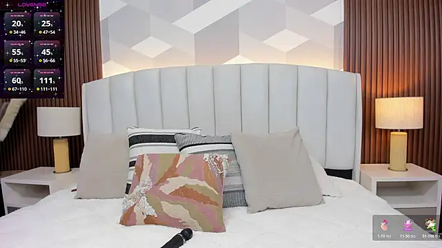 Snapshot of Marge_lasander chatting on 11-21-25, 01:37 Marge lasander online show from 11-21-25, 01:37