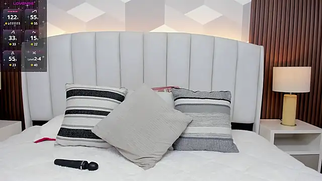 Snapshot of Marge_lasander chatting on 11-29-25, 04:15 Marge lasander online show from 11-29-25, 04:15