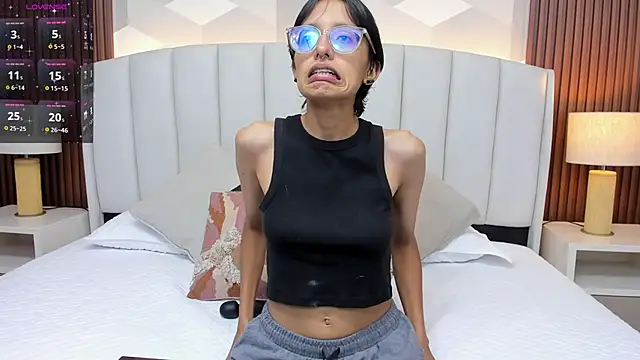 Snapshot of Marge_lasander chatting on 12-02-25, 01:55 Marge lasander online show from 12-02-25, 01:55