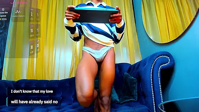 Snapshot of Ethan_Fox11 chatting on 05-08-26, 01:38 Ethan Fox11 online show from 05-08-26, 01:38