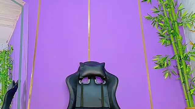 scarlet-jonesx online show from 10-25-25, 12:18