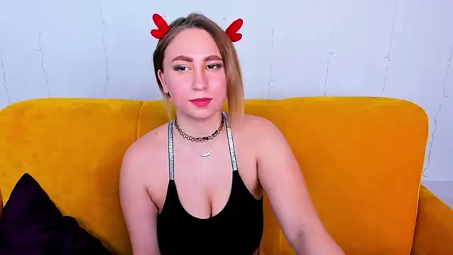 Snapshot of AsyaPink chatting on 02-16-25, 02:10 AsyaPink online show from 02-16-25, 02:10