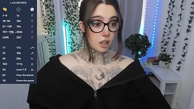 Dixi Pixi  online show from 04-24-26, 05:43