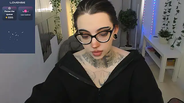 Dixi Pixi  online show from 07-25-26, 05:38