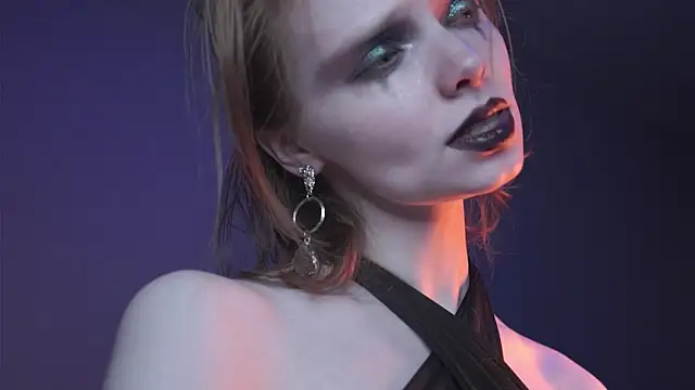 Snapshot of ginger_hugs chatting on 11-02-25, 10:12 ginger hugs online show from 11-02-25, 10:12