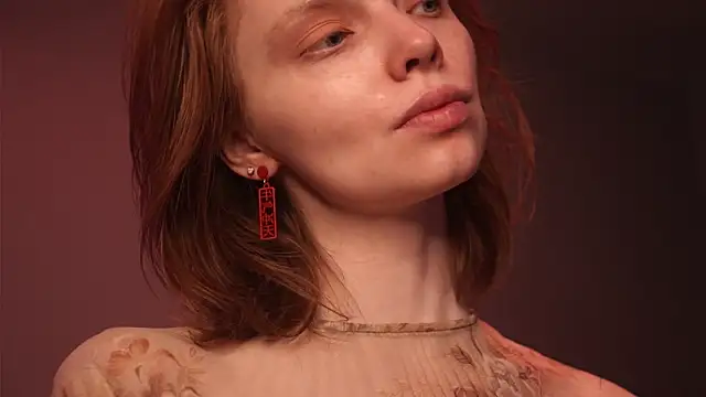 Snapshot of ginger_hugs chatting on 11-06-25, 10:10 ginger hugs online show from 11-06-25, 10:10