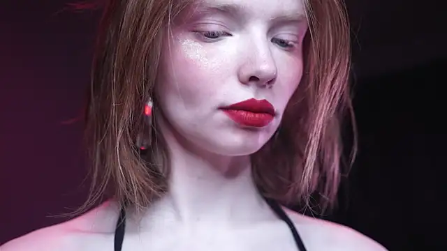 Snapshot of ginger_hugs chatting on 11-07-25, 10:10 ginger hugs online show from 11-07-25, 10:10