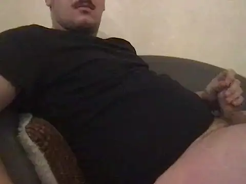 Snapshot of cookingmonster10 chatting on 12-15-25, 01:15 cookingmonster10 online show from 12-15-25, 01:15