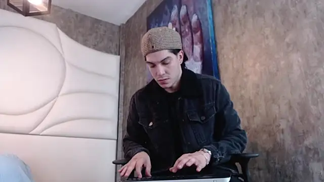 Karimferrer online show from 03-28-26, 02:55