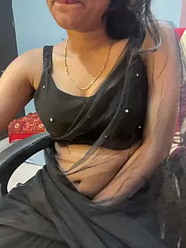 Snapshot of Spicy_sari_girl chatting on 01-05-25, 04:14 Spicy sari girl online show from 01-05-25, 04:14