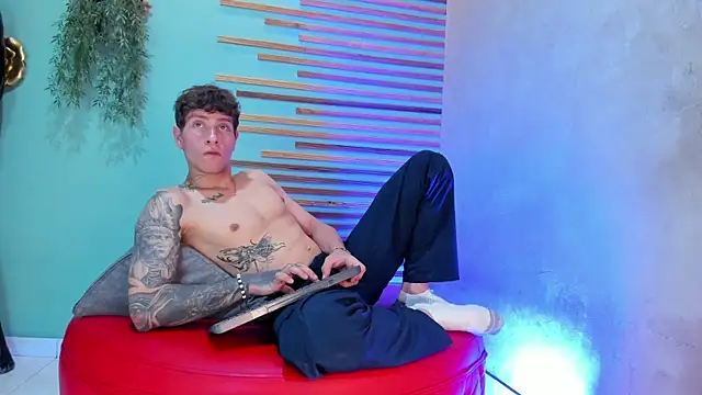 french sexx online show from 11-08-25, 07:34