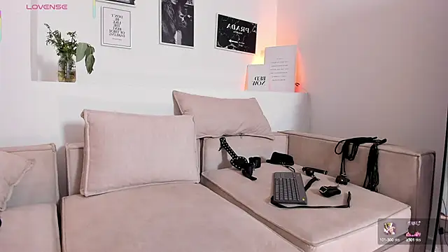 RACHEL EV online show from 09-12-25, 05:29