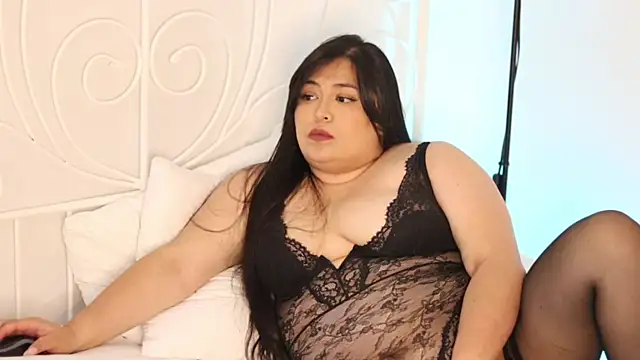 Snapshot of Adia_ chatting on 12-14-24, 05:40 Adia online show from 12-14-24, 05:40