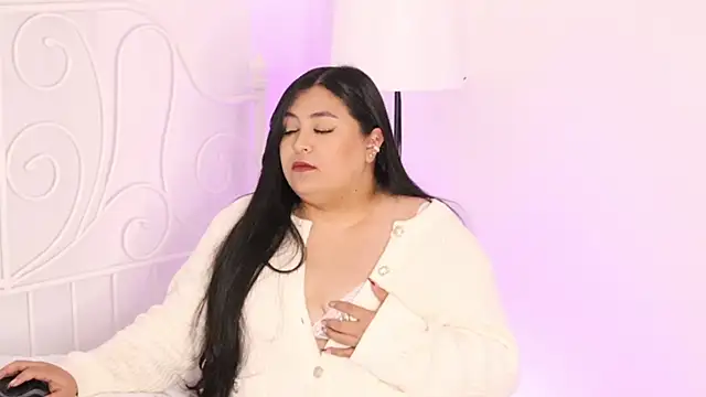 Snapshot of Adia_ chatting on 01-04-25, 05:16 Adia online show from 01-04-25, 05:16