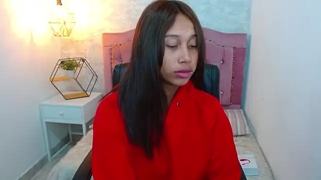 Snapshot of Celesteevanss_ chatting on 01-25-25, 06:57 Celesteevanss online show from 01-25-25, 06:57