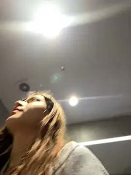 Snapshot of Times__Square chatting on 01-17-25, 07:08 Times Square online show from 01-17-25, 07:08