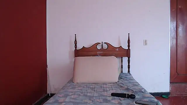 Freyja eter online show from 09-28-25, 04:23