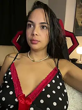 Snapshot of gabyaridi chatting on 02-08-25, 12:49 gabyaridi online show from 02-08-25, 12:49