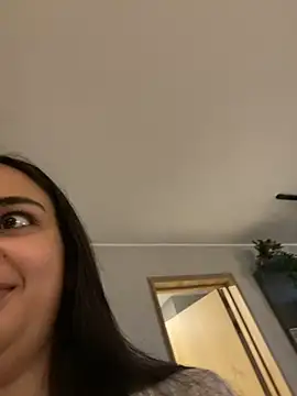 Snapshot of gabyaridi chatting on 09-29-25, 01:27 gabyaridi online show from 09-29-25, 01:27