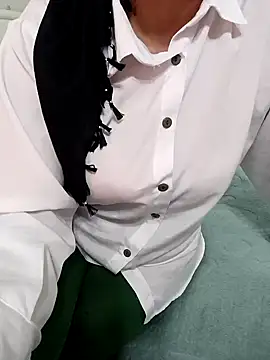 Snapshot of _Sahra_ chatting on 12-02-24, 01:46 Sahra online show from 12-02-24, 01:46