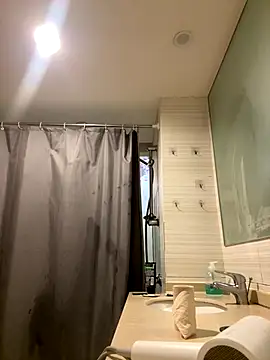 Snapshot of ace2p chatting on 09-25-25, 12:53 ace2p online show from 09-25-25, 12:53