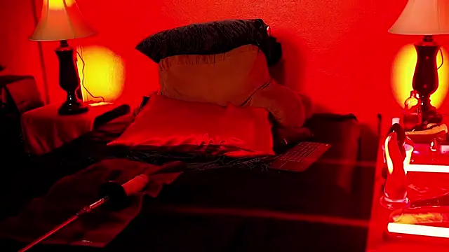 JenniferCD online show from 11-22-25, 07:13