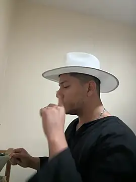 Malandralle online show from 02-22-26, 07:08