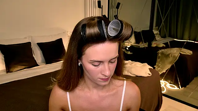 RozzitaBedberry online show from 06-02-26, 12:07