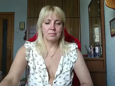 IrinaB1 online show from 06-21-26, 07:33